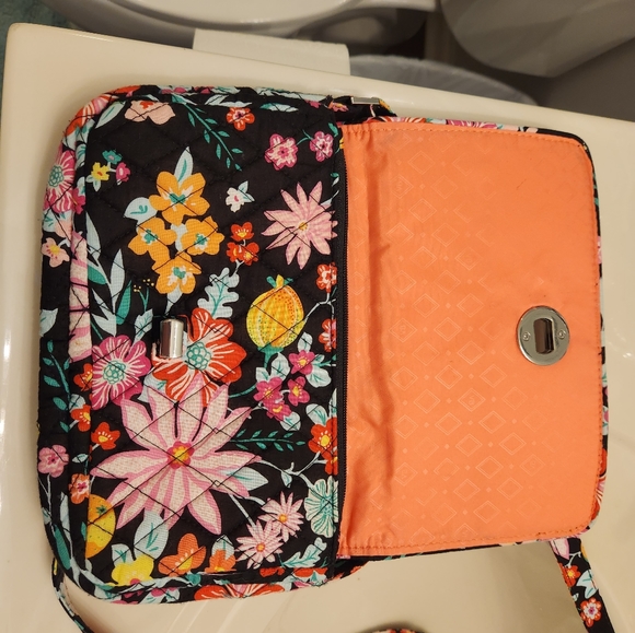 Vera Bradley Crossbody Purse - Picture 2 of 9
